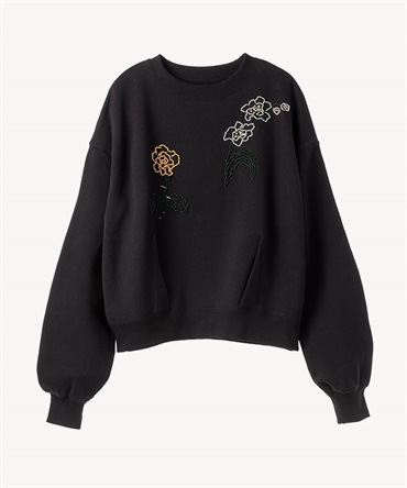 フラワー刺繍裏毛プルオーバー