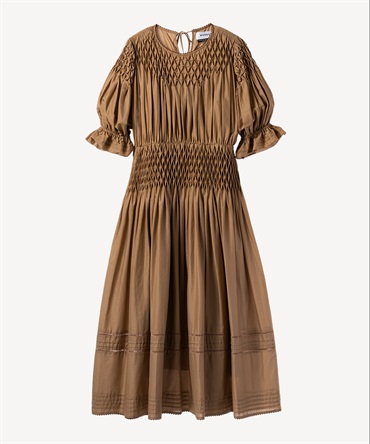 スモッキングワンピース