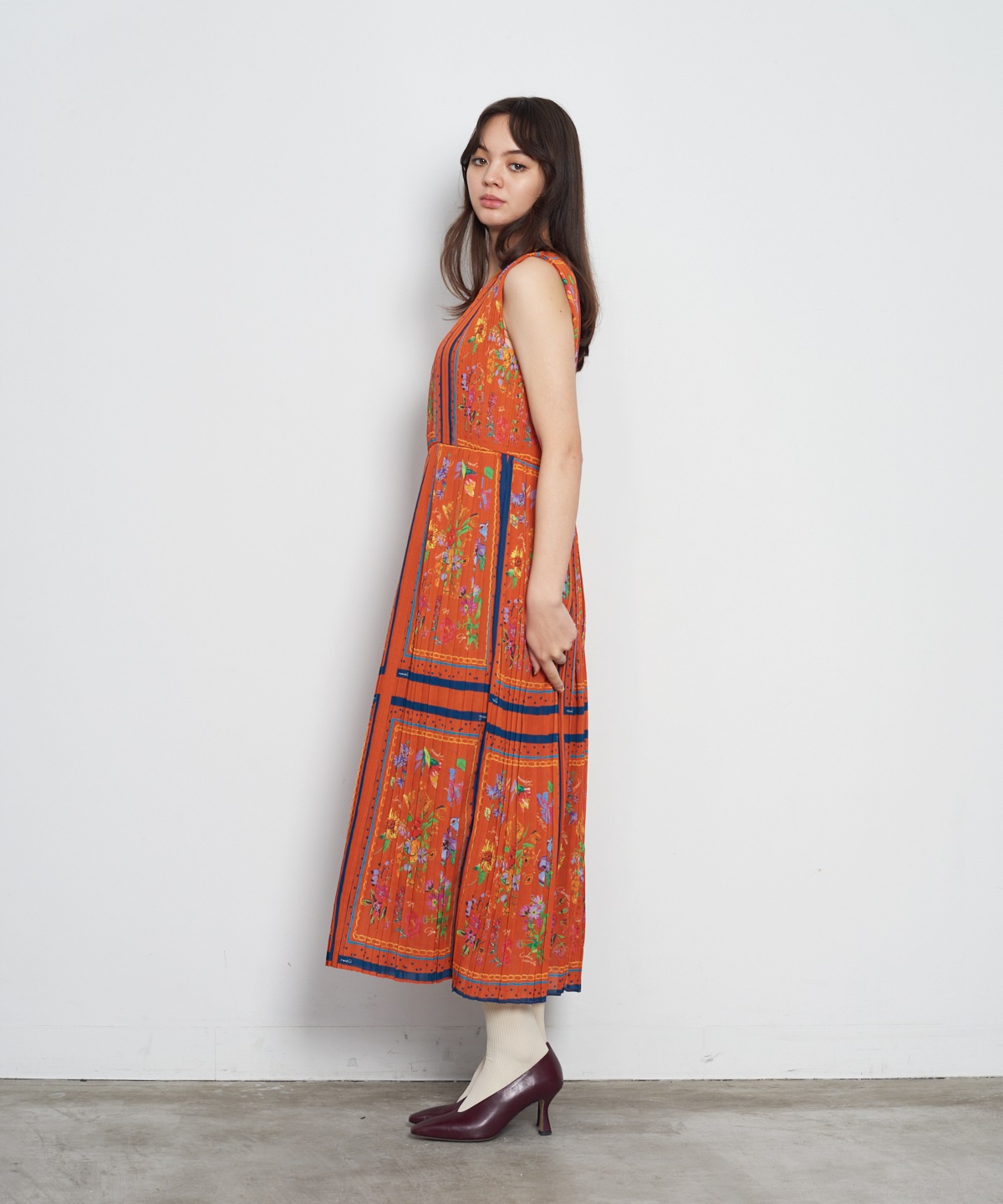 スカーフワンピース | MUVEIL Online Shop