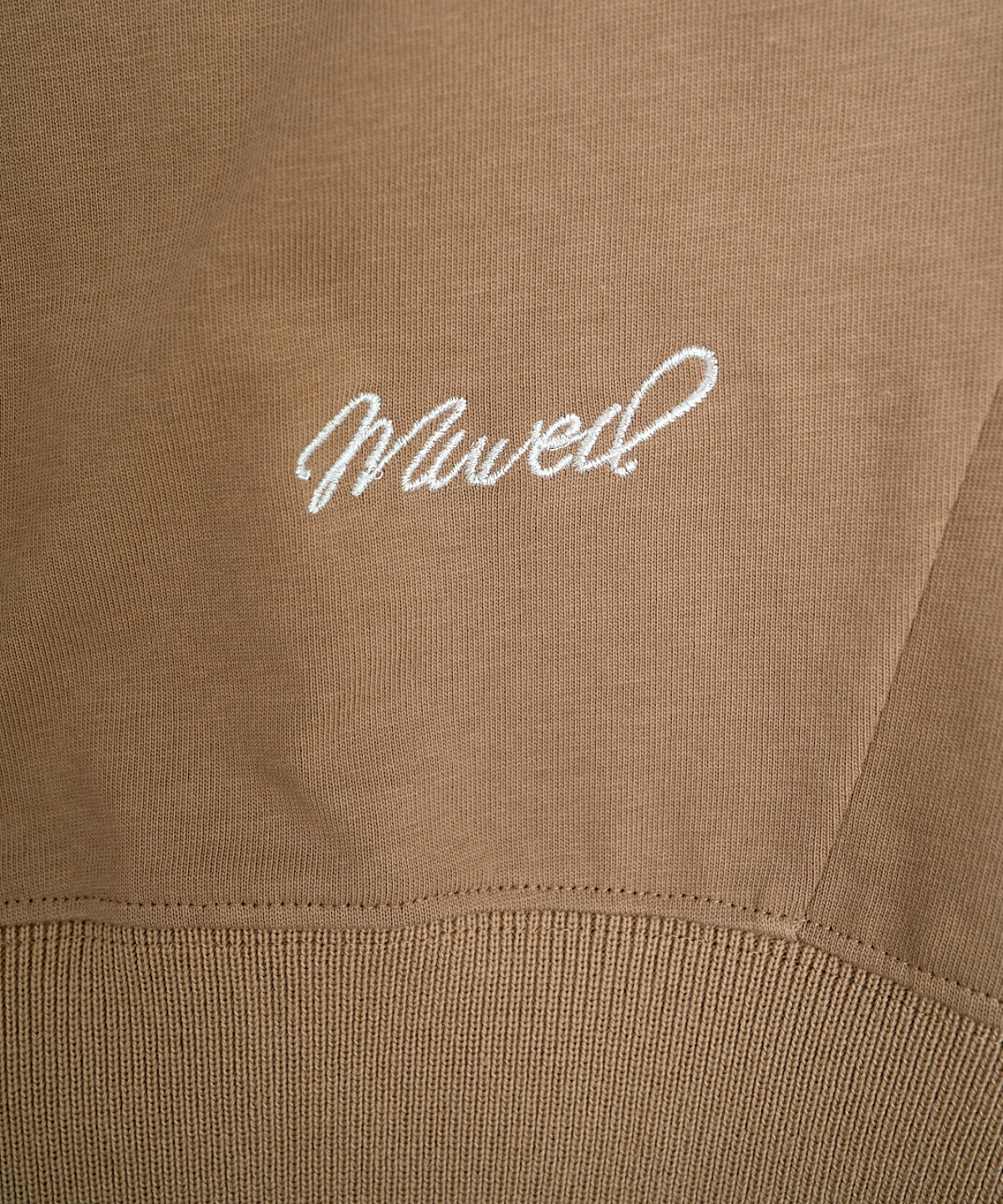 ミュベール刺繍付きプルオーバー | MUVEIL Online Shop